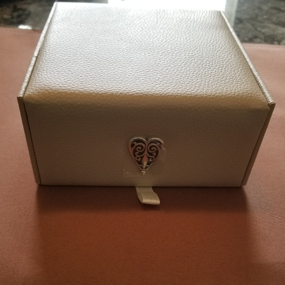 Brighton Jewelry - BRIGHTON JEWELRY BOX EARRING NECKLACE BRACLET RING